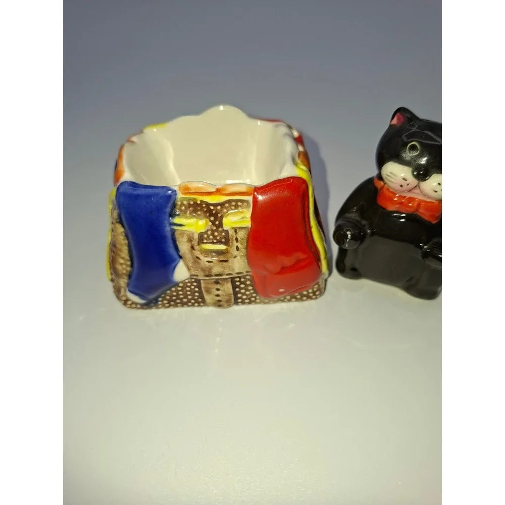 Vintage CI Ceramic Black Cat in Suitcase Salt and Pepper Shaker Set Colorful